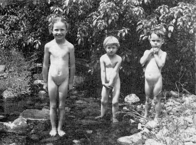 Natural nudists